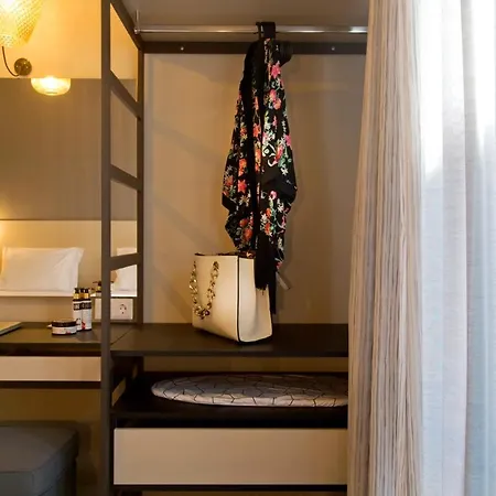 Loc Hospitality Urban 3*