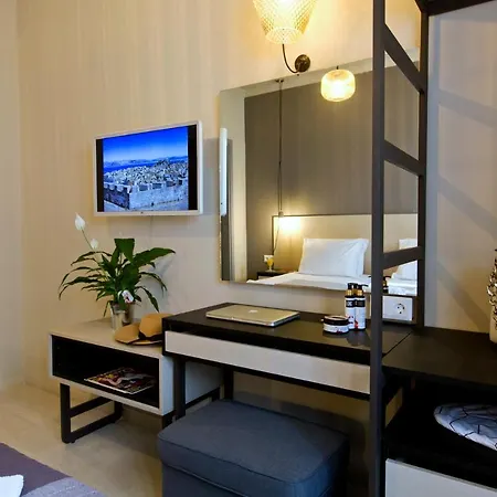 Hotel de apartamente Loc Hospitality Urban 3*